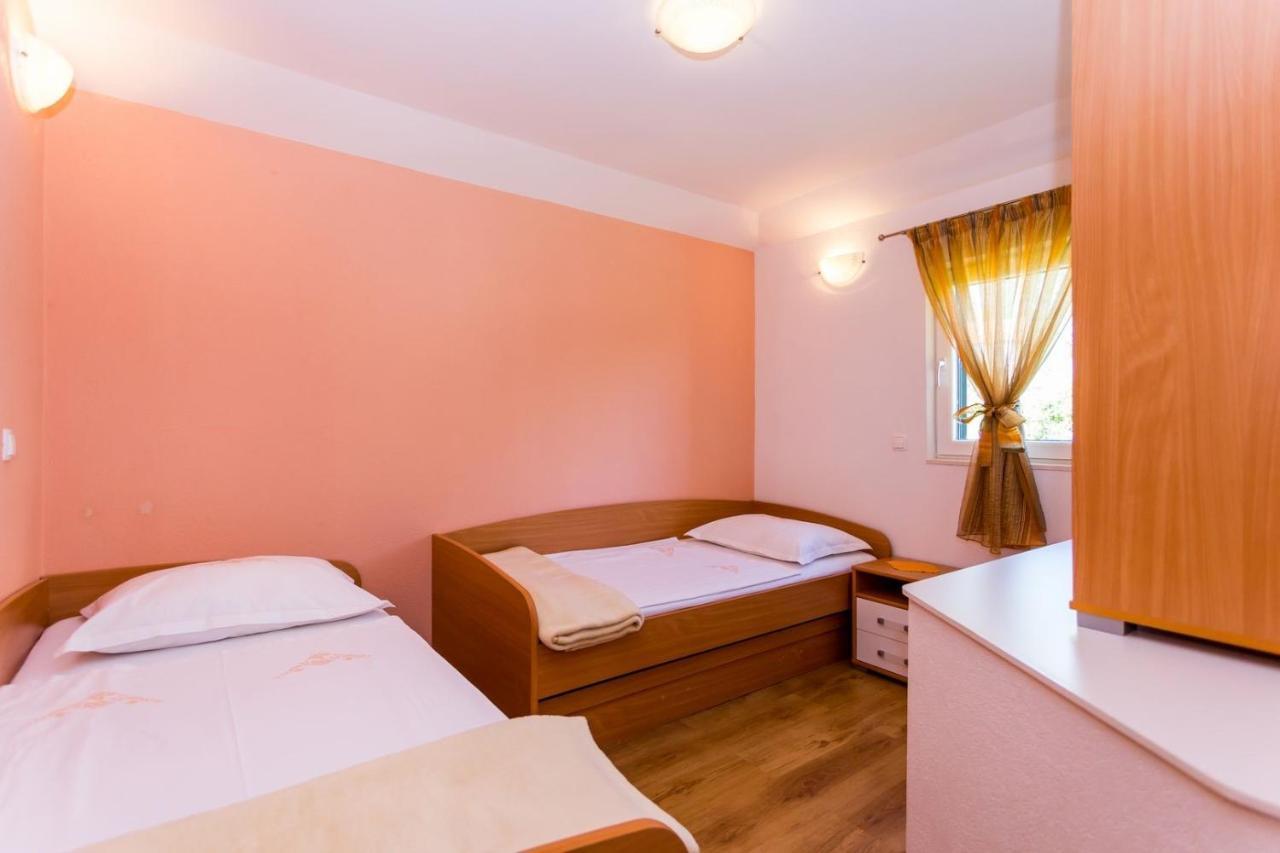 Villa Josip Near Omis , Private Pool מראה חיצוני תמונה
