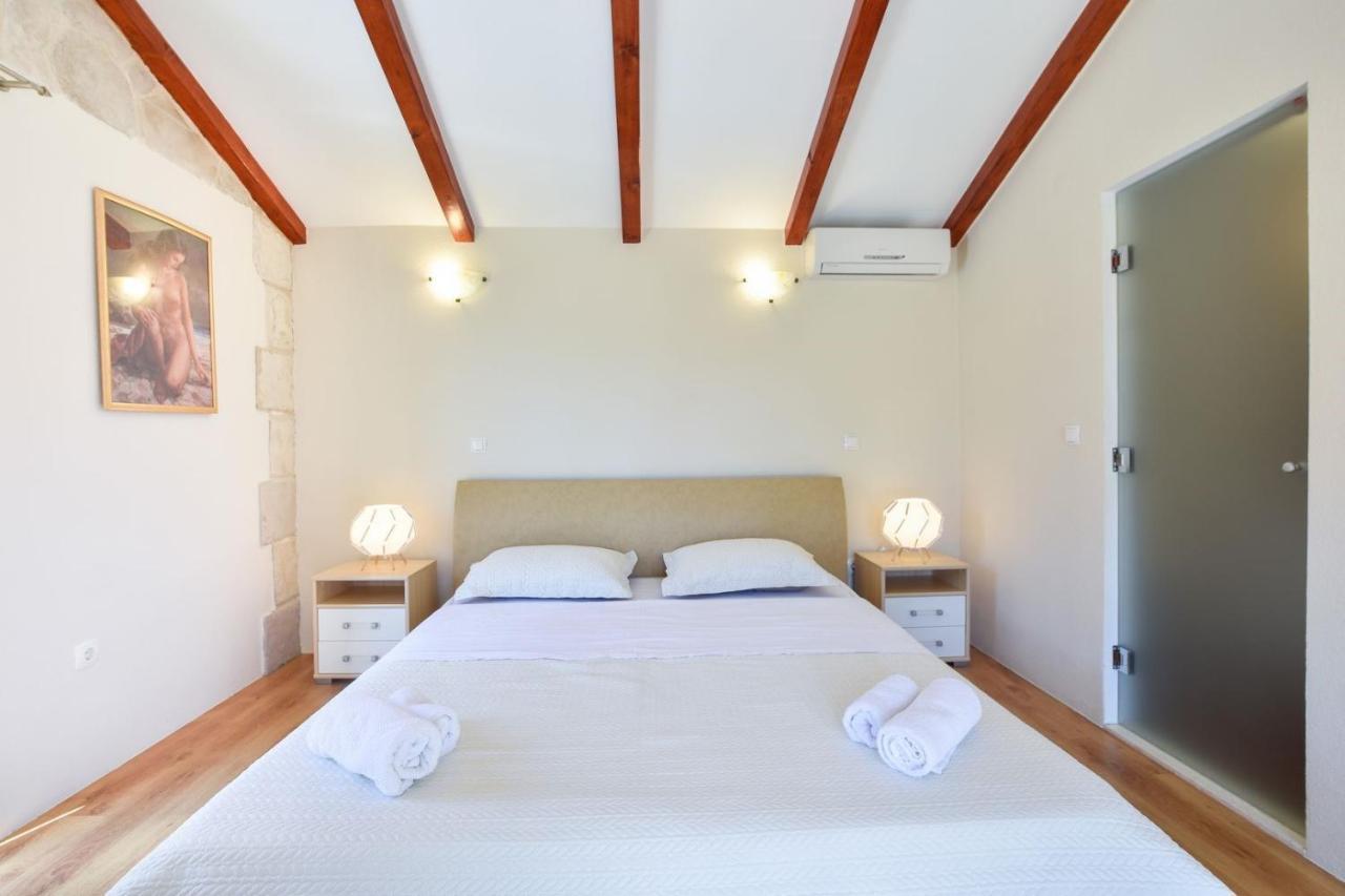 Villa Josip Near Omis , Private Pool מראה חיצוני תמונה