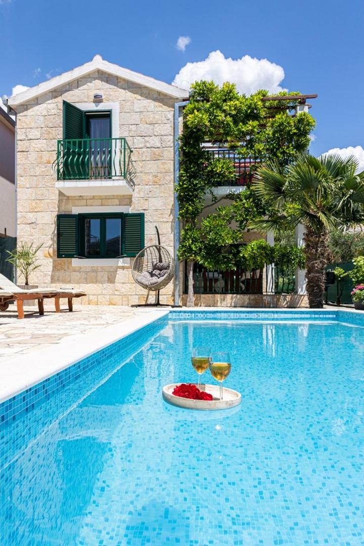 Villa Josip Near Omis , Private Pool מראה חיצוני תמונה