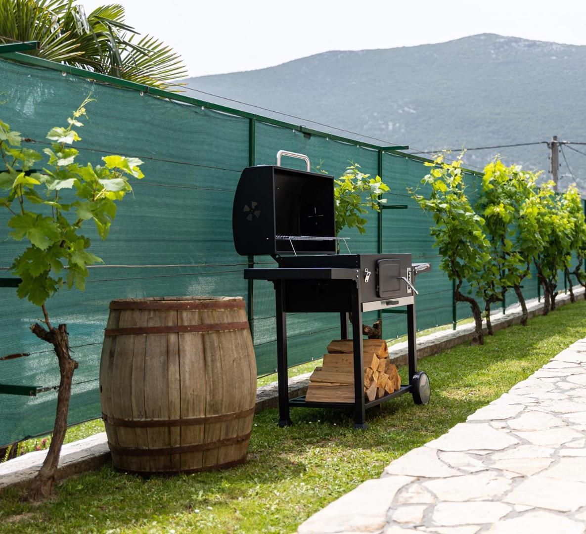 Villa Josip Near Omis , Private Pool מראה חיצוני תמונה